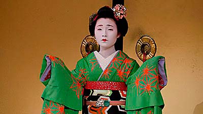 Théatre traditionnel japonais, une Geisha