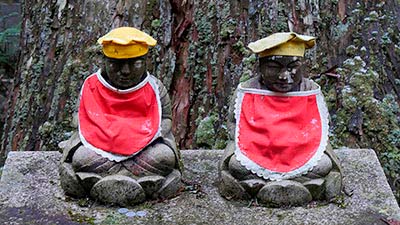 Mont Koya, nécropole OkuNoIn