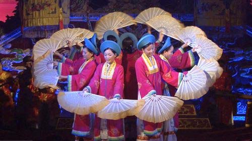 Hué, danses vietnamiennes